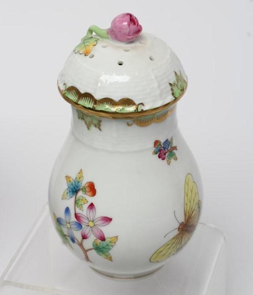 A COLLECTION OF HEREND "BUTTERFLY" PATTERN PORCELAIN Image