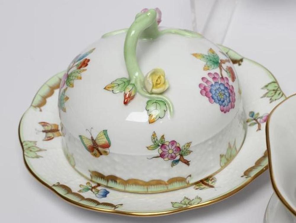 A COLLECTION OF HEREND "BUTTERFLY" PATTERN PORCELAIN Image