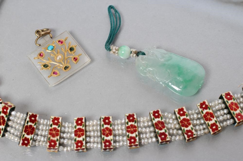 A SEED PEARL AND ENAMEL NECKLACE Image