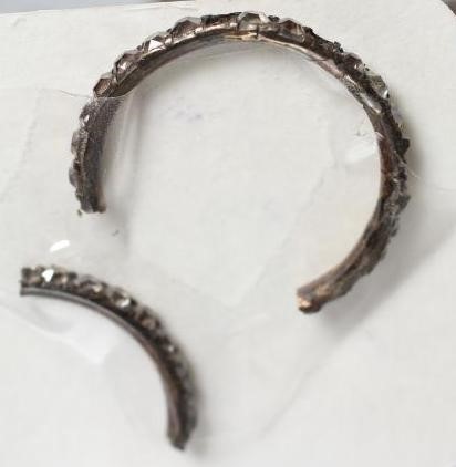 A VICTORIAN DIAMOND NAME BROOCH Image