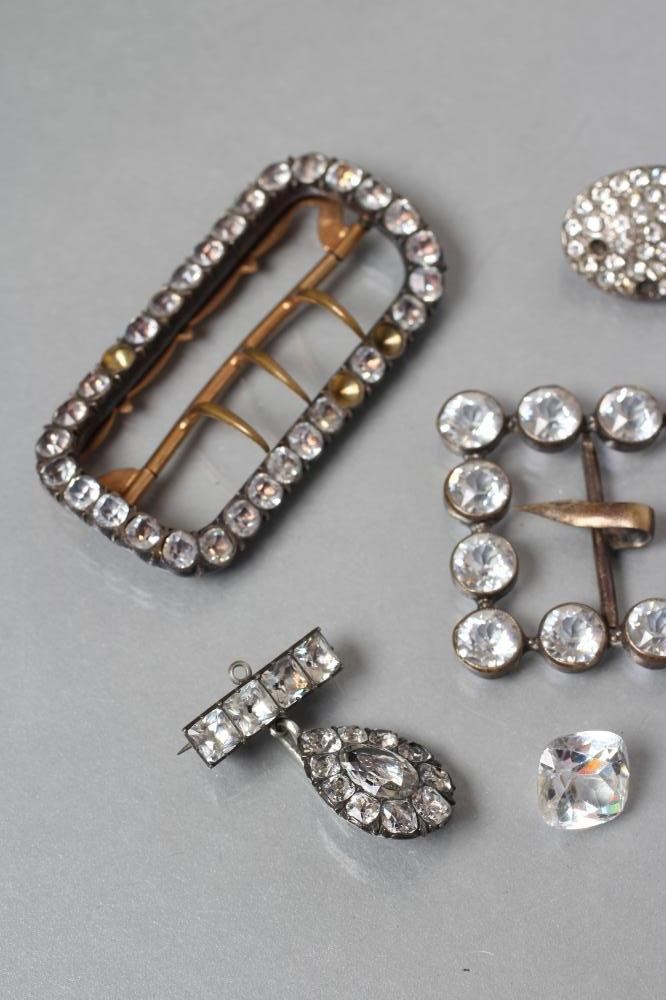 A GEORGIAN DIAMOND PENDANT of open oval form Image