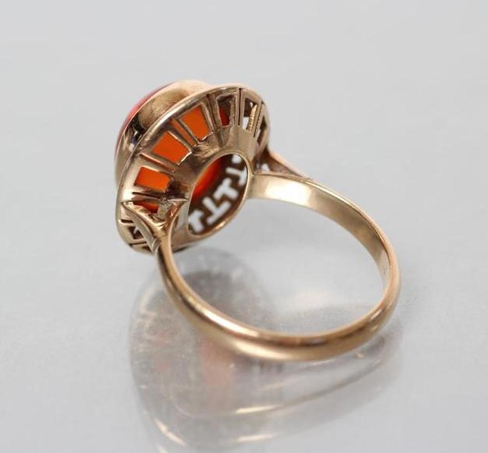 A COCKTAIL RING Image