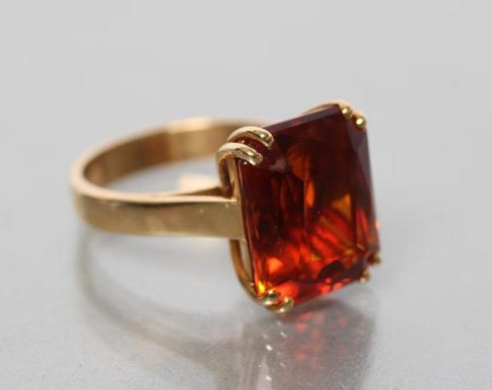 A COCKTAIL RING Image