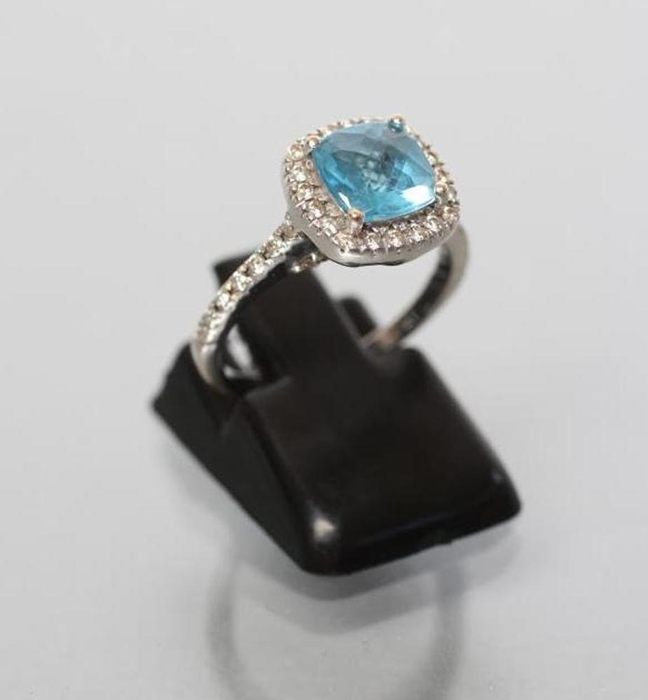 A DRESS RING Image