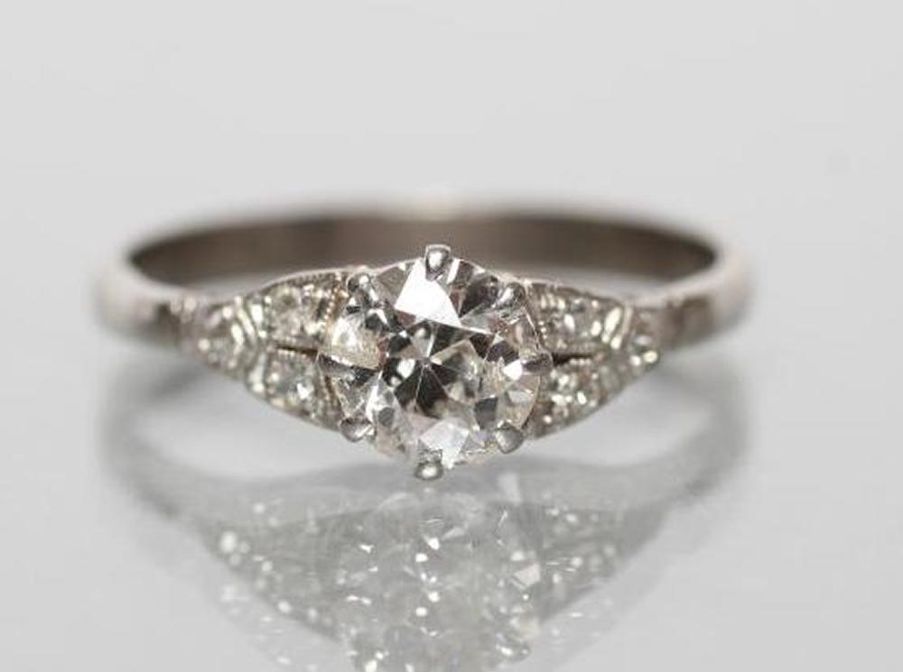 A DIAMOND RING Image