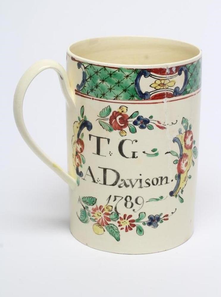 AN ENGLISH CREAMWARE DOCUMENTARY MUG Image