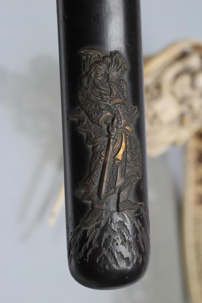 A JAPANESE ONE PIECE IVORY FIGURE GROUP Image