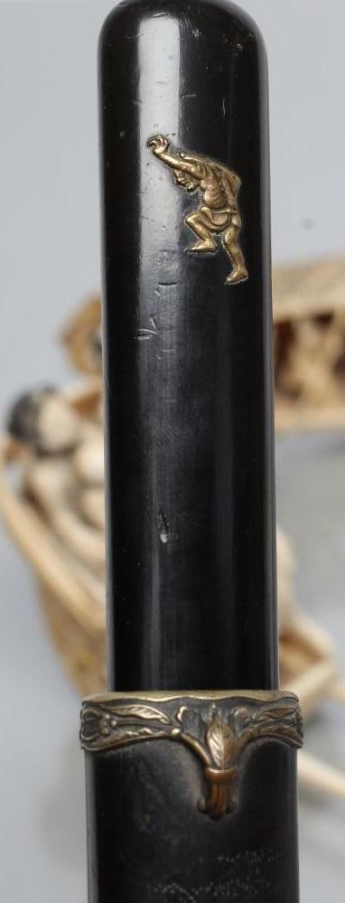 A JAPANESE ONE PIECE IVORY FIGURE GROUP Image