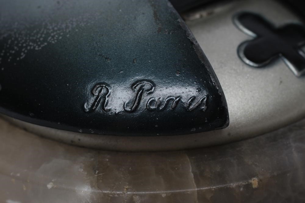 AFTER ROLAND PARIS - an Art Deco cold painted spelter figural bridge marker modelled as a jester in Image