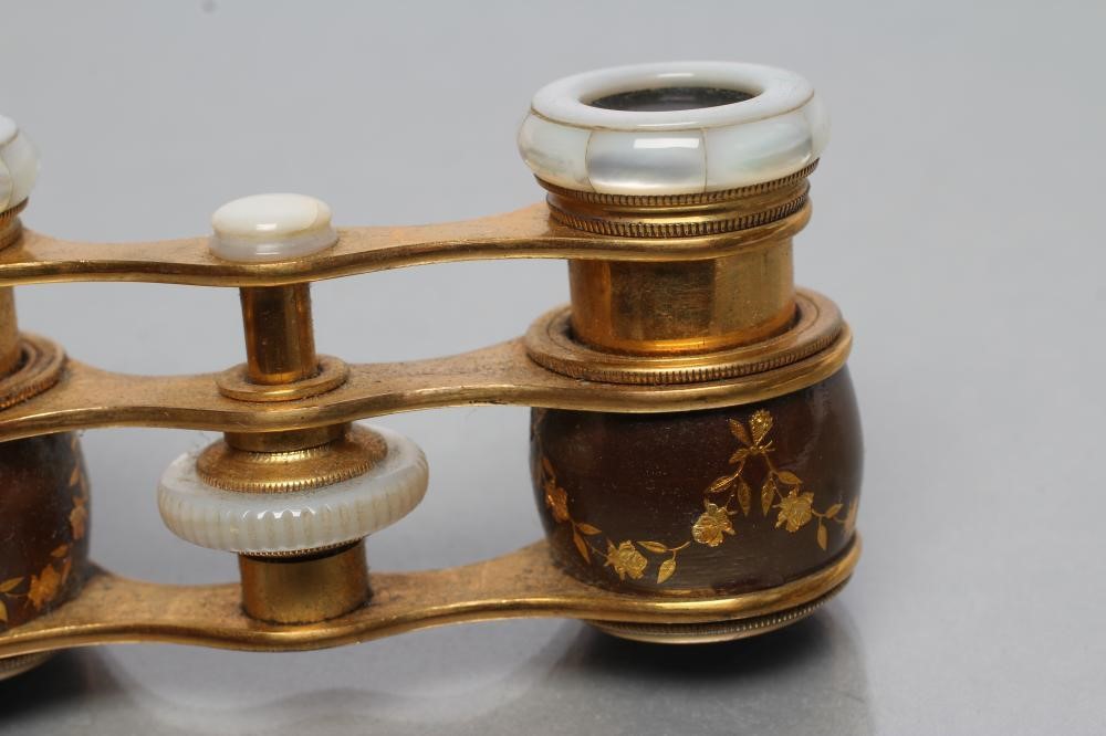 A PAIR OF FRENCH GILT BRASS OPERA GLASSES Image