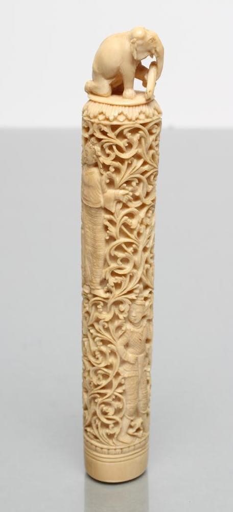 AN INDIAN IVORY STAFF HANDLE Image