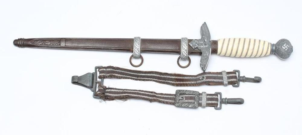 A GERMAN LUFTWAFFE OFFICER'S DAGGER Image