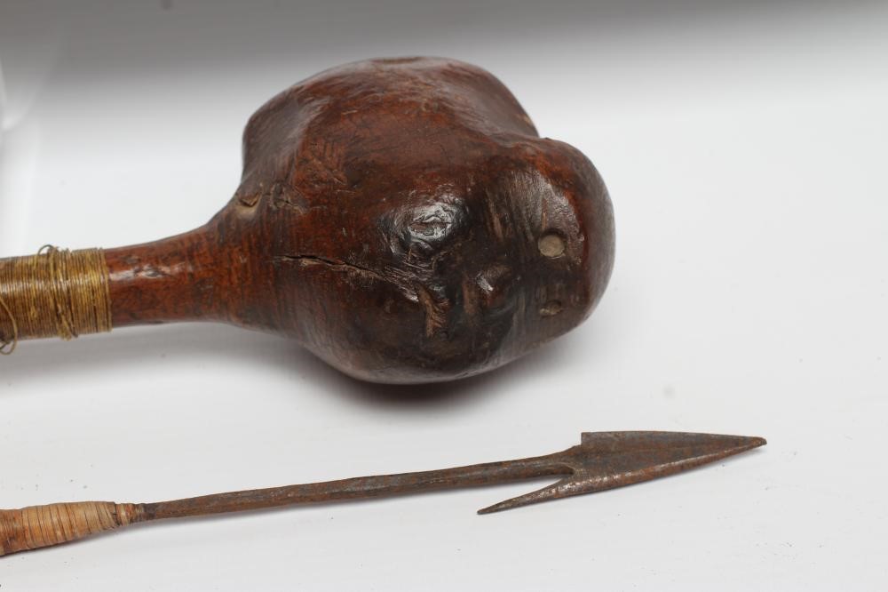 AN UNUSUAL KNOBKERRIE Image