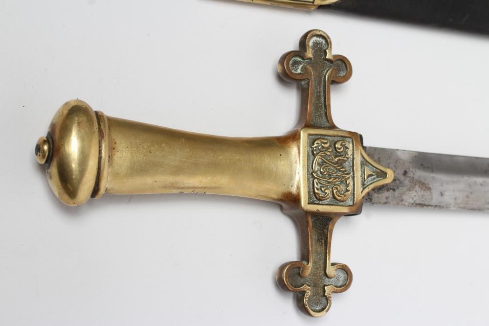 A SCOTS GUARDS BANDSMAN'S SWORD with 13" double edged blade Image