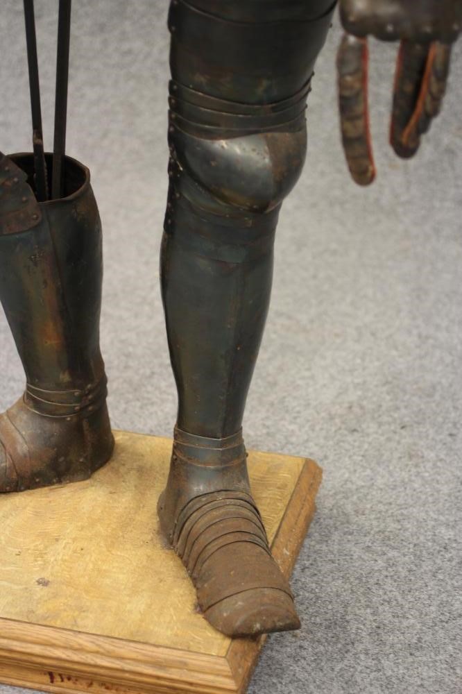 A SUIT OF 17TH CENTURY STYLE CUIRASSIER ARMOUR Image