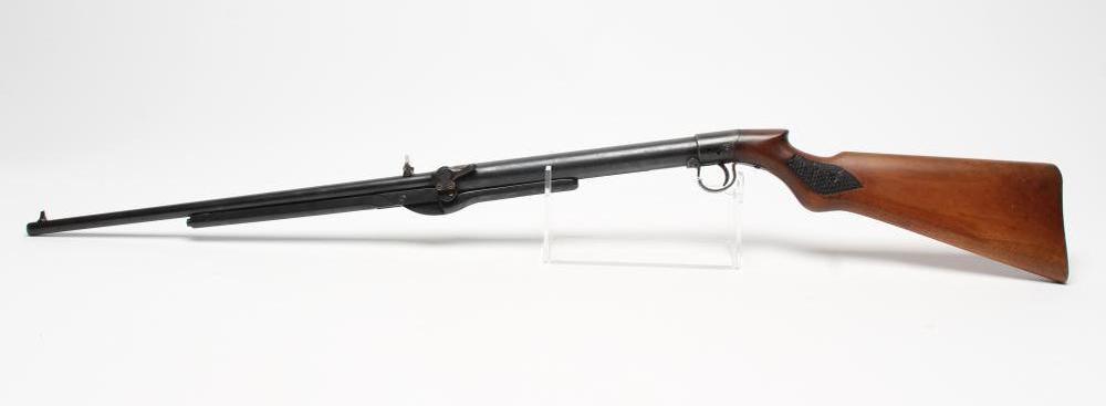 A BSA LINCOLN JEFFRIES .22 AIR RIFLE with 19" barrel Image