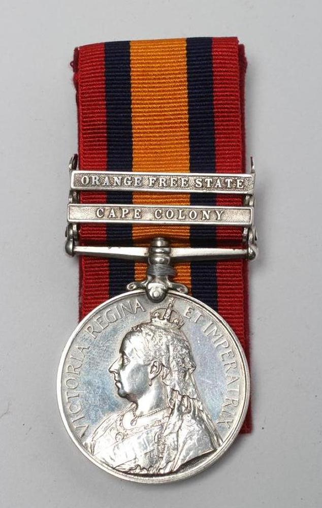 A QUEEN'S SOUTH AFRICA MEDAL awarded to 5471 PTE. J. Hoolahan. Manchester Regiment Image