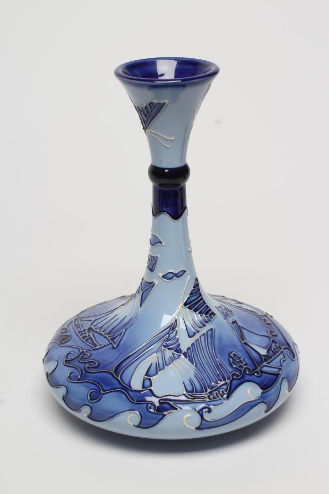 A MOORCROFT POTTERY "FLORIAN YACHT" PATTERN VASE Image