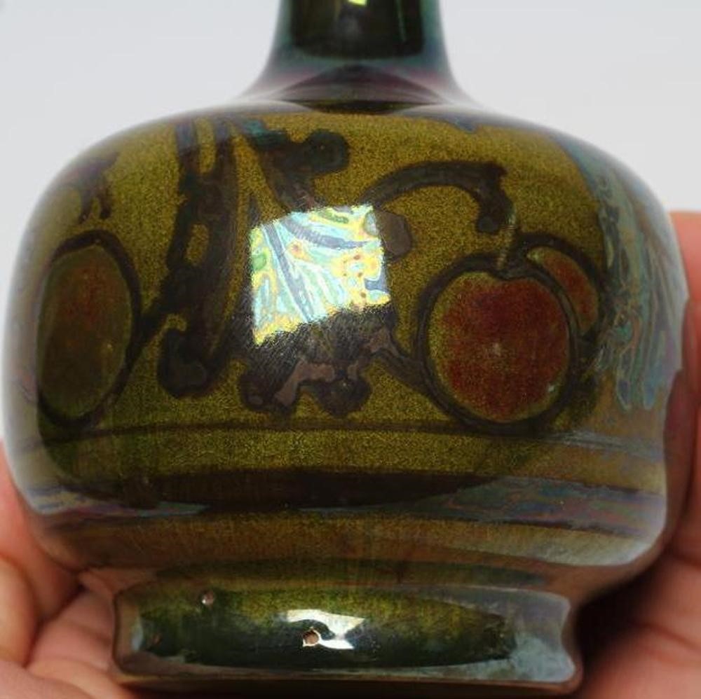 A PILKINGTONS POTTERY SOLIFLEUR Image