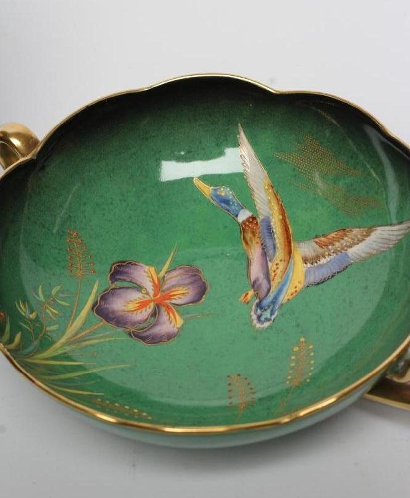 A CARLTONWARE GINGER JAR AND COVER Image