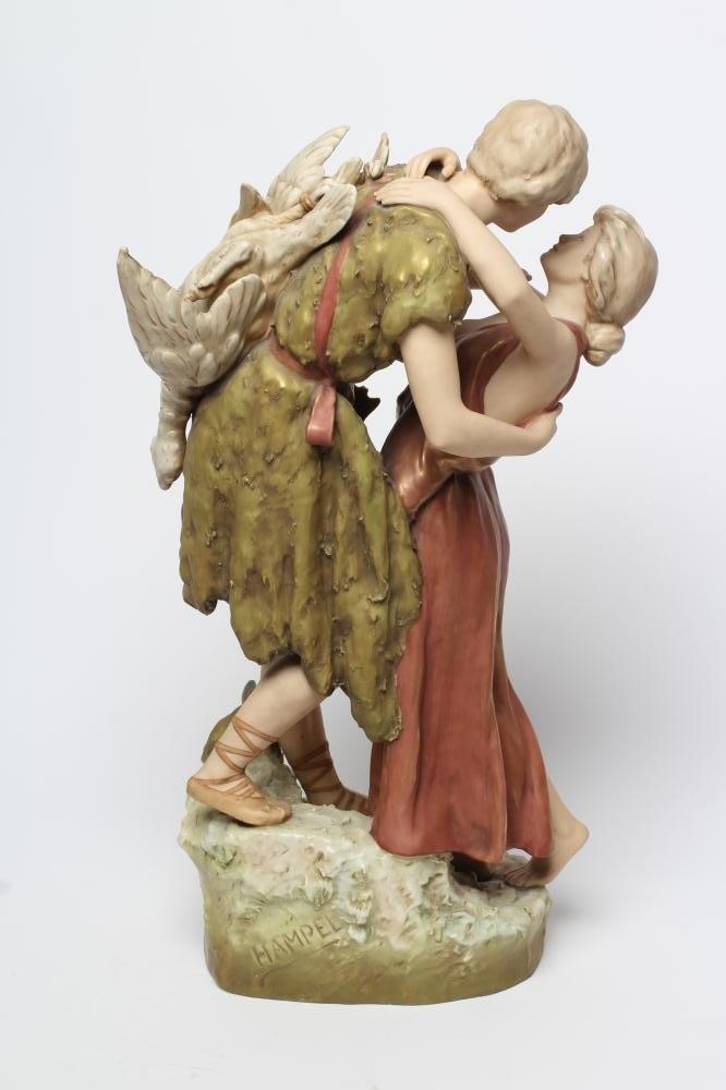 A ROYAL DUX BISQUE PORCELAIN FIGURE GROUP Image