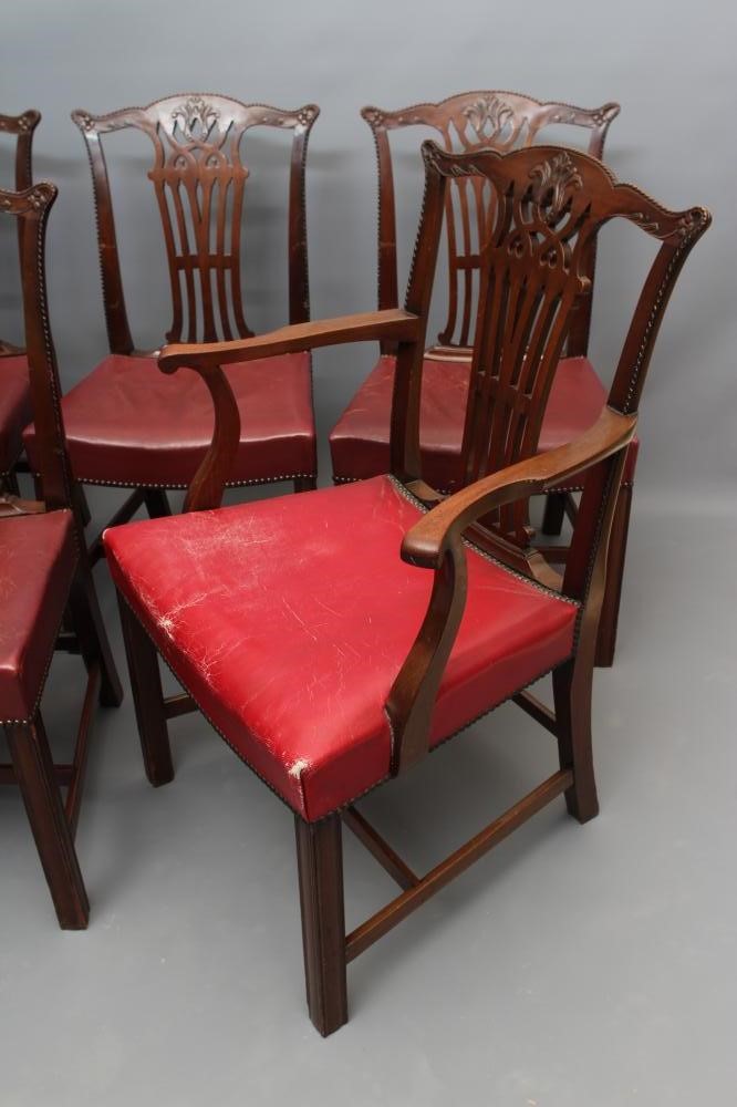 A SET OF EIGHT GEORGIAN STYLE MAHOGANY DINING CHAIRS including two elbow chairs Image