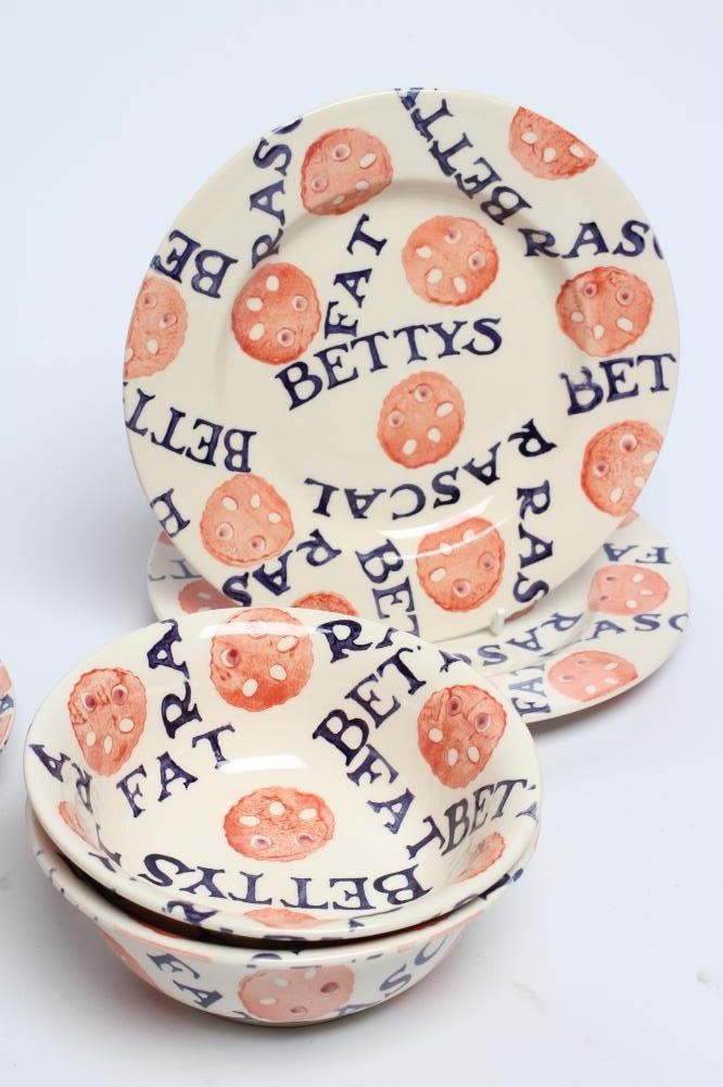 OF YORKSHIRE INTEREST - An Emma Bridgewater pottery "Bettys Fat Rascal" pattern breakfast set for Image