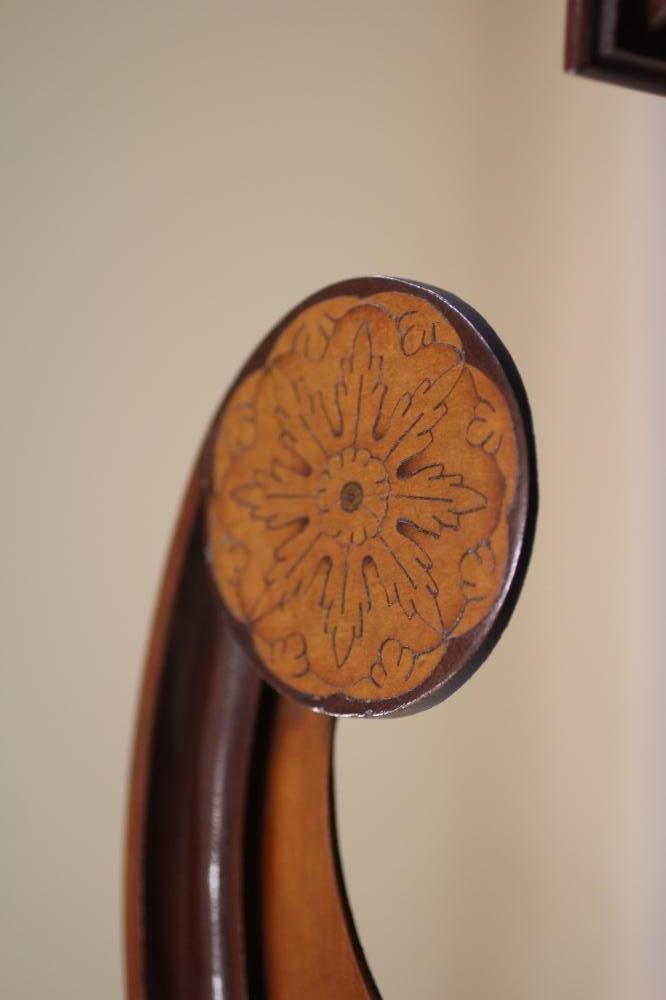 A GEORGIAN STYLE MAHOGANY BOOKCASE Image