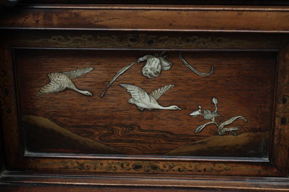 A JAPANESE SHIBIYAMA SHODHANA Image