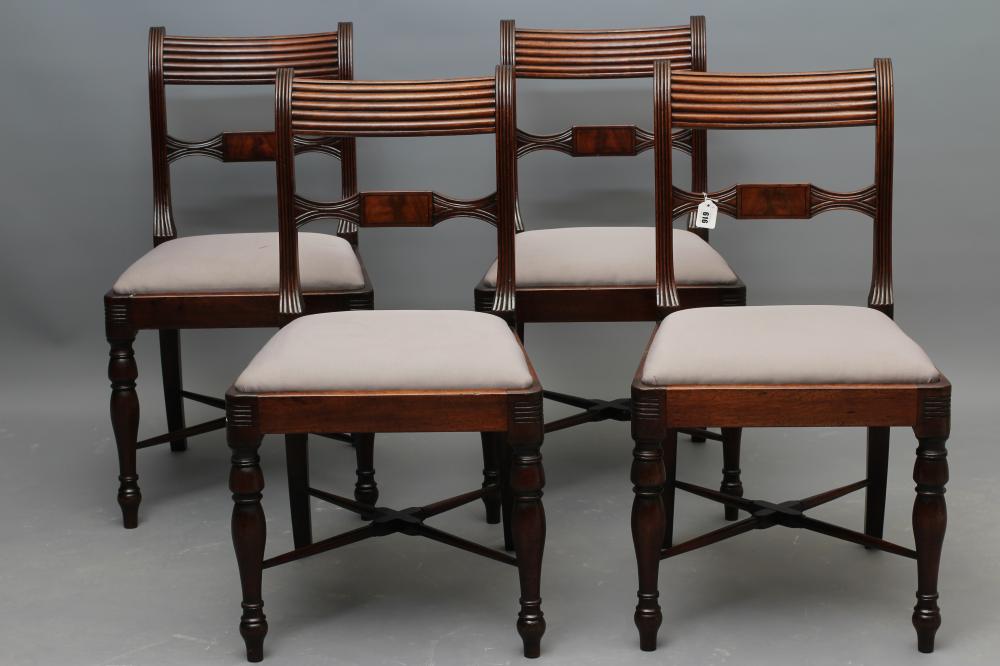 A SET OF FOUR REGENCY MAHOGANY DINING CHAIRS Image