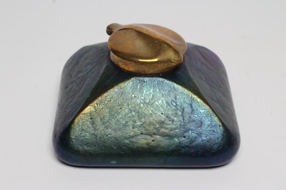 A LOETZ STYLE PEACOCK IRIDESCENT GLASS INKWELL Image