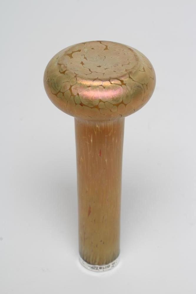 A LOETZ STYLE GLASS SOLIFLEUR Image