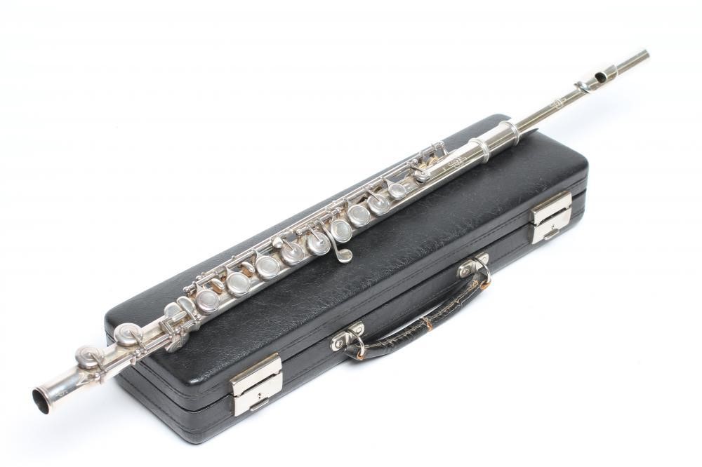 A SILVER CONCERT FLUTE Image