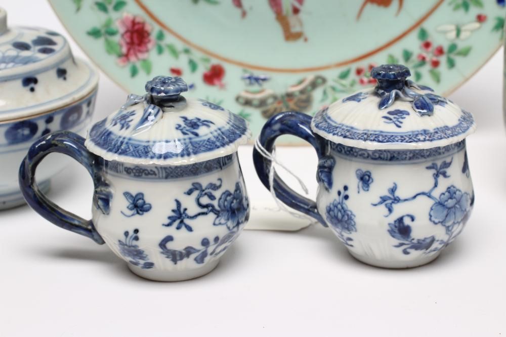 A COLLECTION OF CHINESE PORCELAIN comprising a pair of blue and white custard cups and covers Image