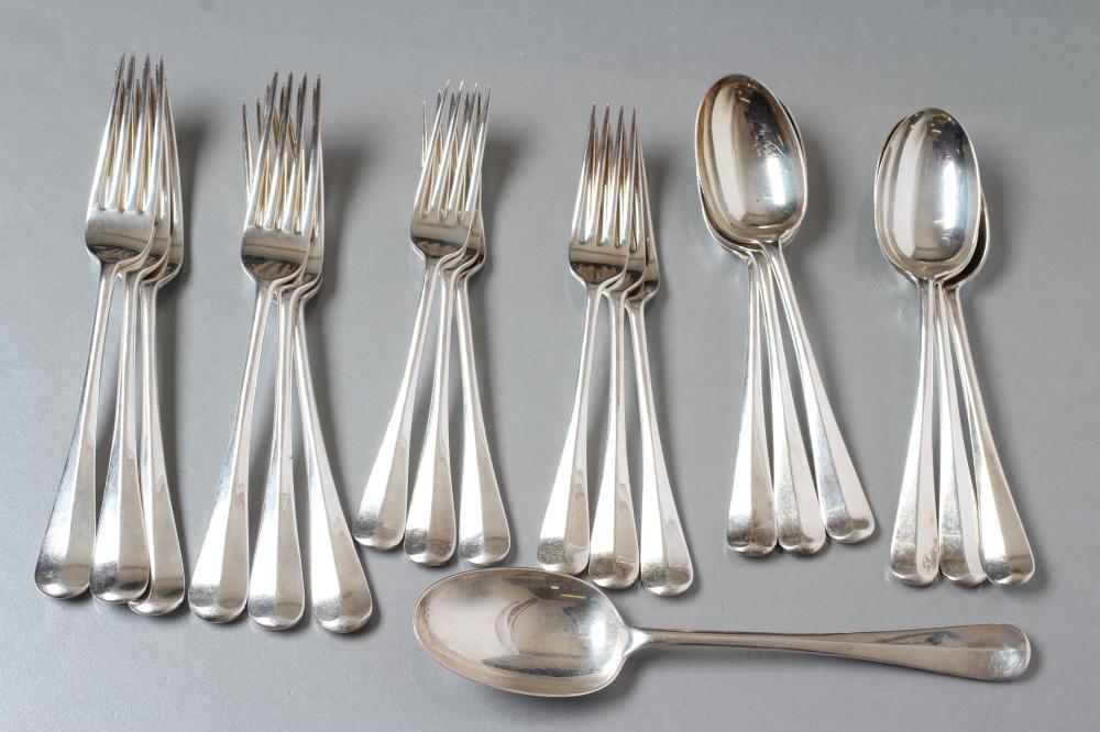 A SILVER RAT TAIL PATTERN PART TABLE SERVICE Image