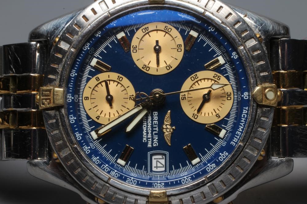 A GENTLEMAN'S BREITLING AUTOMATIC CHRONOMETRE Image