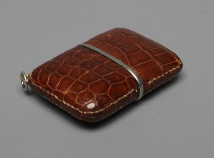 AN ART DECO MOVADO TRAVELLING PURSE WATCH Image