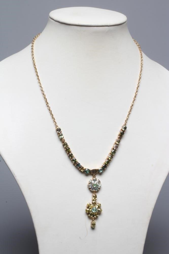 A TOURMALINE FLOWERHEAD NECKLACE Image