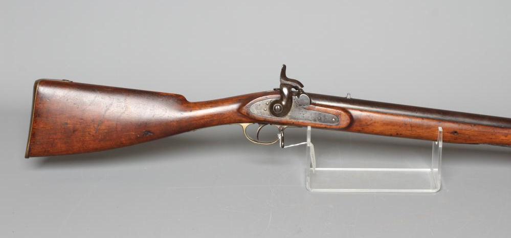 A TOWER PERCUSSION MUSKET with 39" barrel, action with crown over VR and 1872 over TOWER, walnut Image