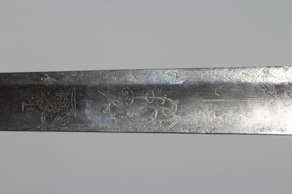 A GEORGIAN OFFICER'S SWORD Image