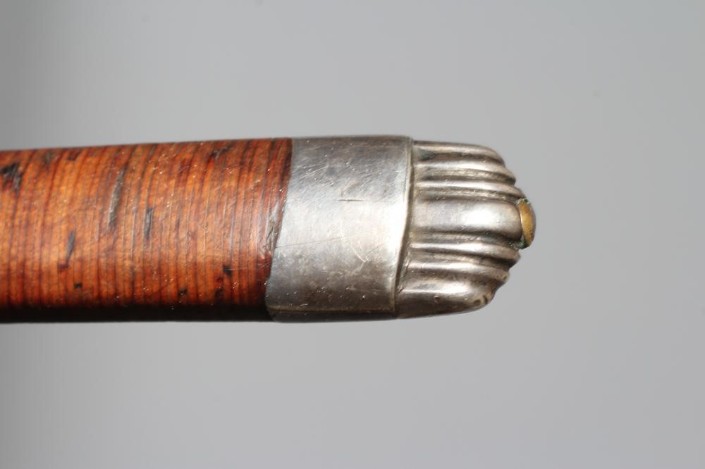 AN INTERESTING JAPANESE FIGHTING KNIFE Image