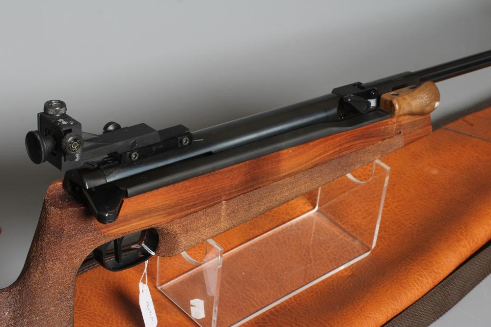 A WALTHER LGR .177 TARGET AIR RIFLE with side lever cocking mechanism Image