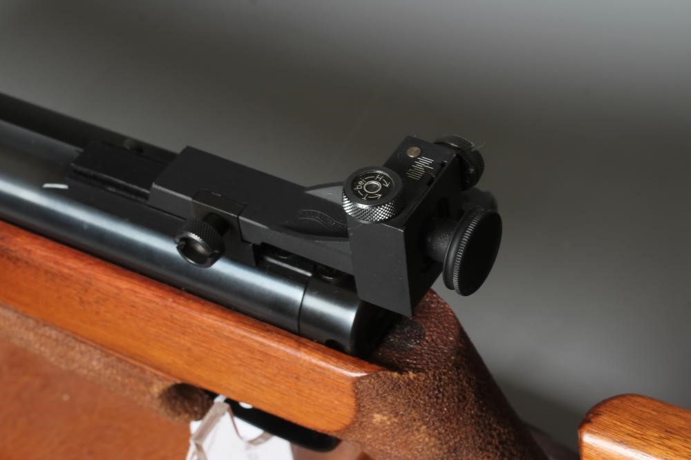 A WALTHER LGR .177 TARGET AIR RIFLE with side lever cocking mechanism Image