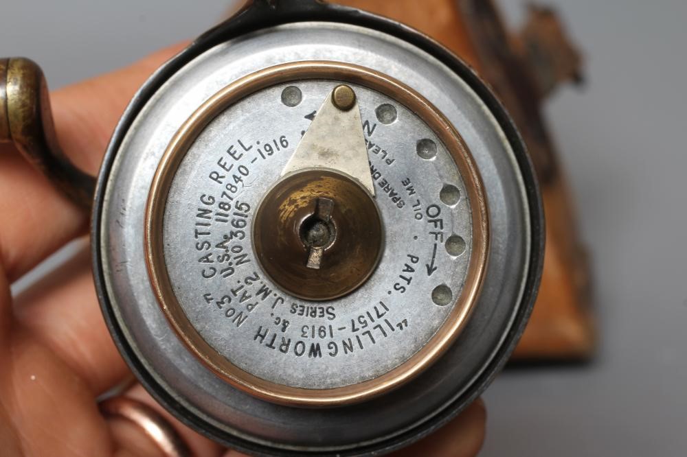 AN ILLINGWORTH NO.3 CASTING REEL with original box (Est. plus 24% premium inc. VAT) Image