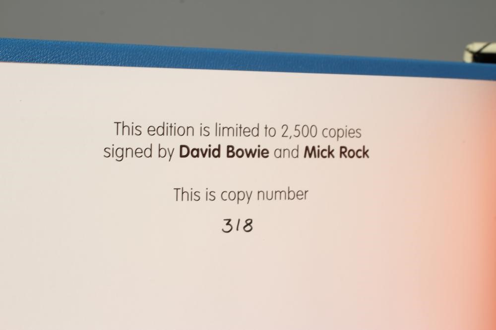 MOONAGE DAYDREAM Image