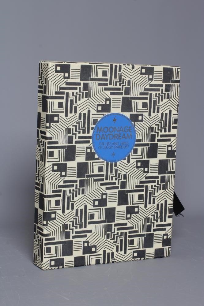 MOONAGE DAYDREAM Image