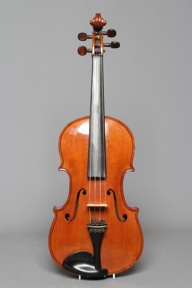 A GERMAN VIOLIN BY NICOLAUS BERNHARDT, undated, with rosewood turners, 14" two piece back, notched Image