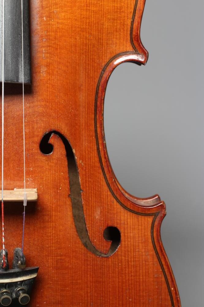 A GERMAN VIOLIN BY NICOLAUS BERNHARDT, undated, with rosewood turners, 14" two piece back, notched Image