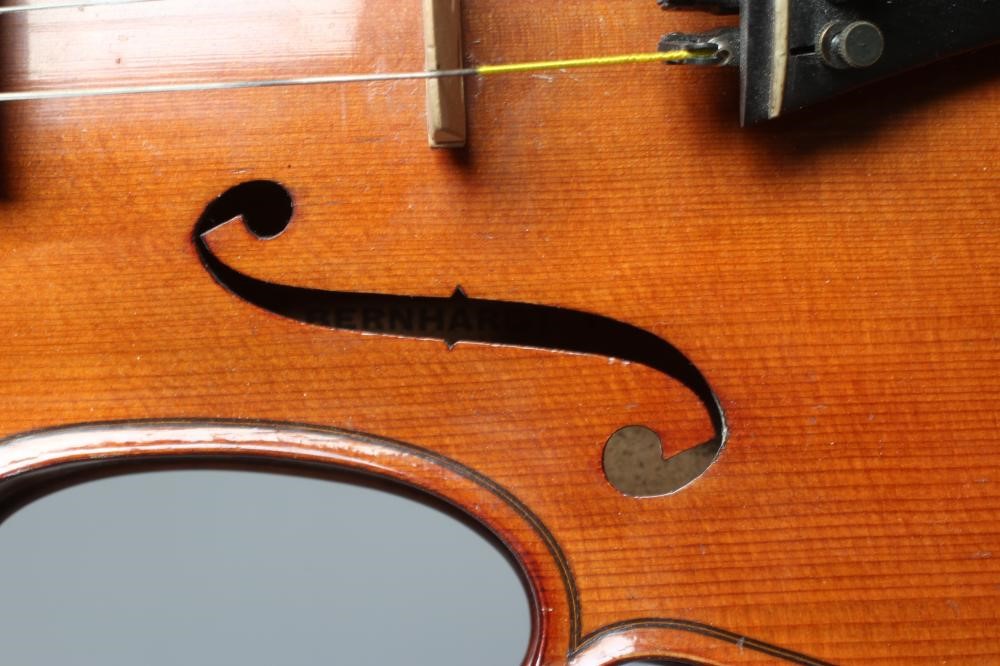 A GERMAN VIOLIN BY NICOLAUS BERNHARDT, undated, with rosewood turners, 14" two piece back, notched Image