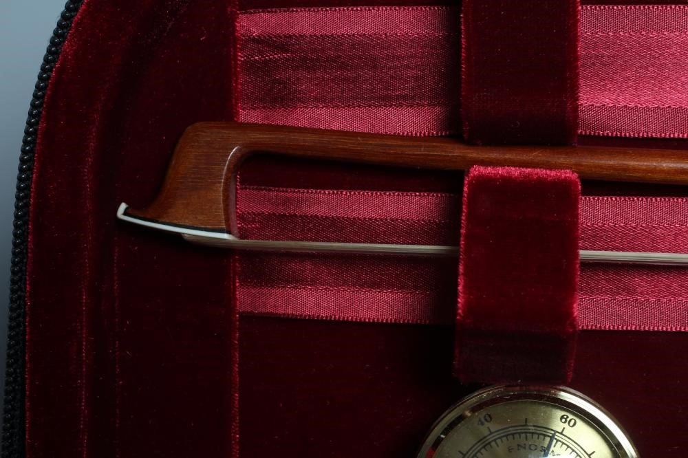 AN ENGLISH MAESTRO VIOLIN BY CASWELLS Image